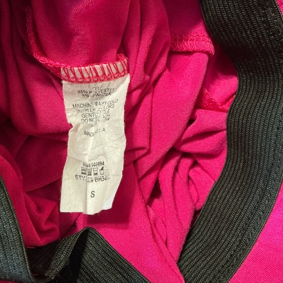 Eldridge Vibrant Pink Sleeveless Romper Size Small - Picture 10 of 11